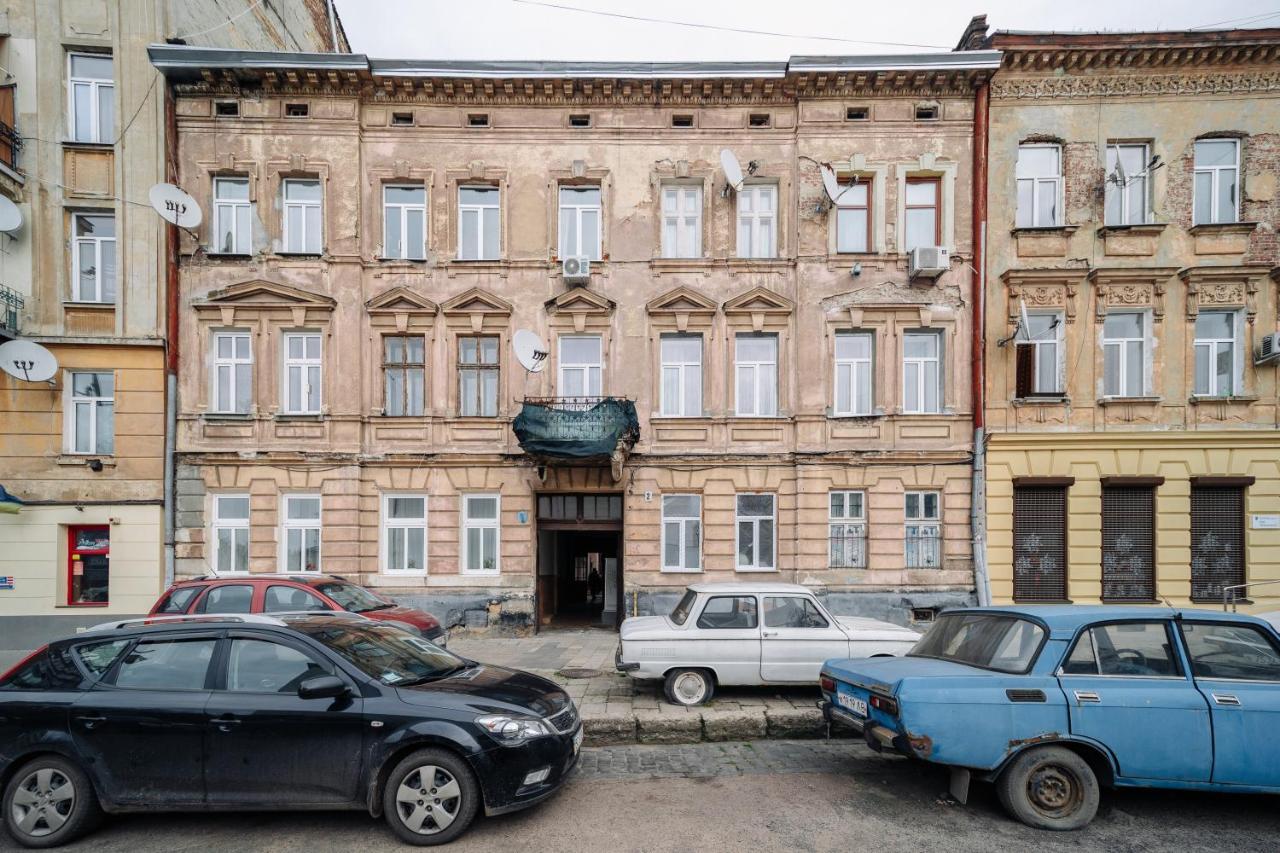 Inshiapartments On Teodora Square Lviv Exterior photo